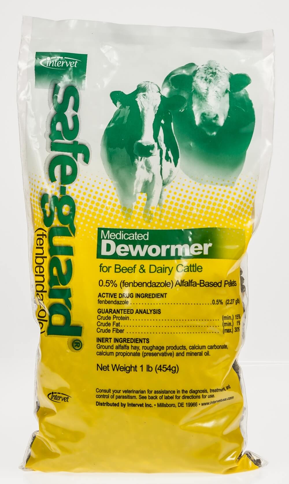 SafeGuard® 0.5 Dewormer for Beef and Dairy Cattle, 1 lb pouch Santa