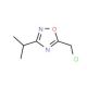 5-(chloromethyl)-3-isopropyl-1,2,4-oxadiazole (CAS 54042-97-6) - chemical structure image